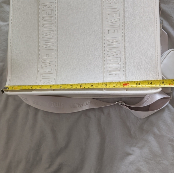 Steve Madden White Tote Bag - Picture 9 of 10